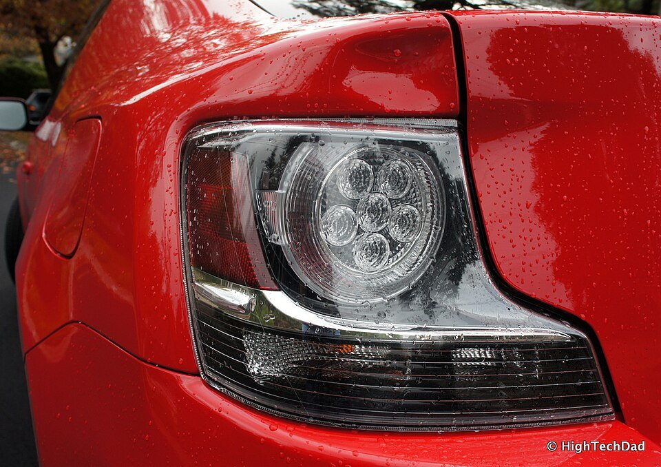 Automobilio galinis stop žibintas